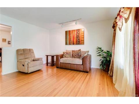 504 Duchesne Ave, O'fallon, MO 63366 photo 6