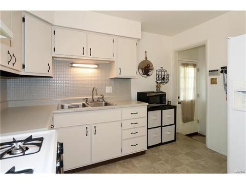 334 Fairview Ct, Ballwin, MO 63021 photo 11