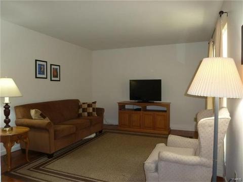949 Oakfield Dr, Ballwin, MO 63021 photo 8