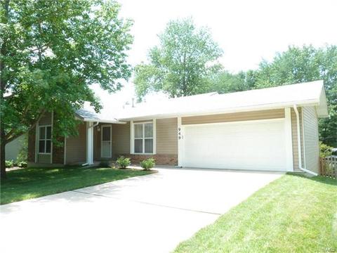 949 Oakfield Dr, Ballwin, MO 63021 photo 2