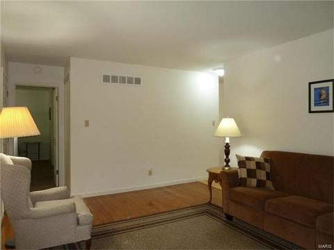 949 Oakfield Dr, Ballwin, MO 63021 photo 9