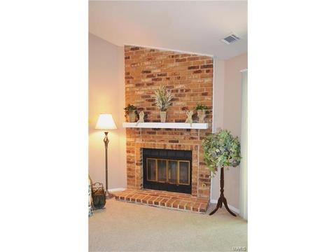 705 Lofty Point Dr #D, Ballwin, MO 63021 photo 6