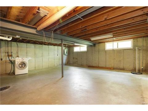 616 Burwick Ter, Ballwin, MO 63021 photo 16