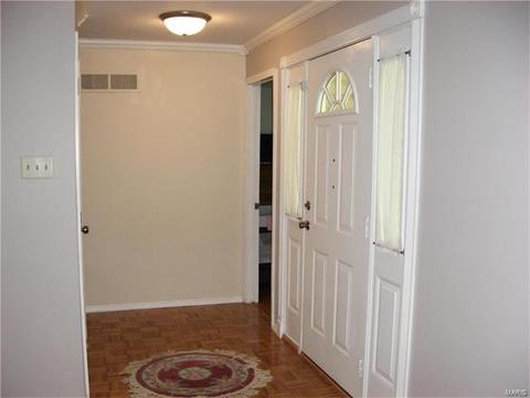 101 Baxter Acres, Ballwin, MO 63011 photo 4