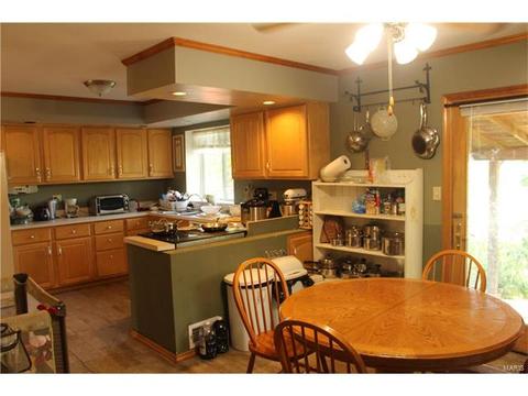 516 St Joseph Ln, Manchester, MO 63021 photo 4