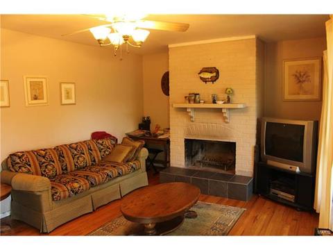 516 St Joseph Ln, Manchester, MO 63021 photo 2