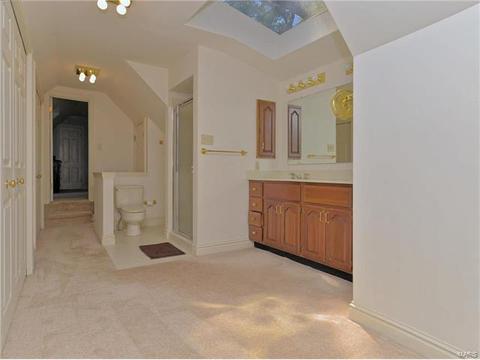 2 The Orchards Ln, Saint Louis, MO 63132 photo 25
