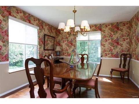 457 Maymont Dr, Ballwin, MO 63011 photo 5