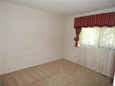 124 Carmel Woods, Ellisville, MO 63021 photo 11