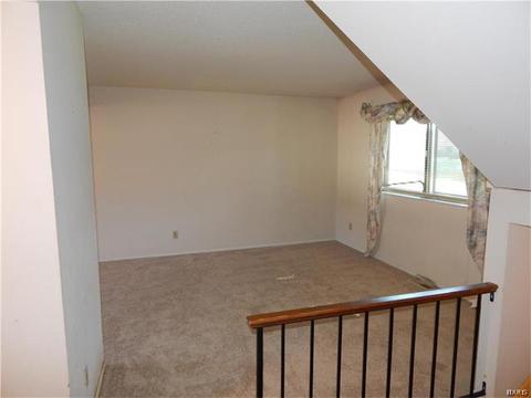 124 Carmel Woods, Ellisville, MO 63021 photo 3