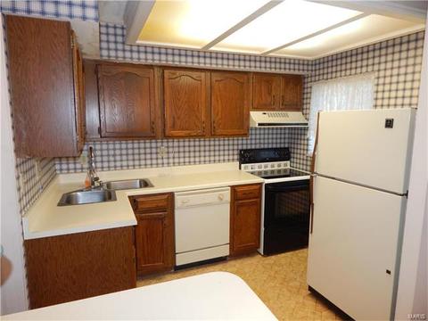 124 Carmel Woods, Ellisville, MO 63021 photo 5
