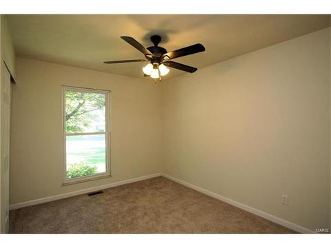 624 Old Ballwin Rd, Ballwin, MO 63021 photo 18