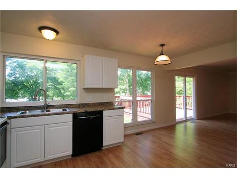 624 Old Ballwin Rd, Ballwin, MO 63021 photo 9