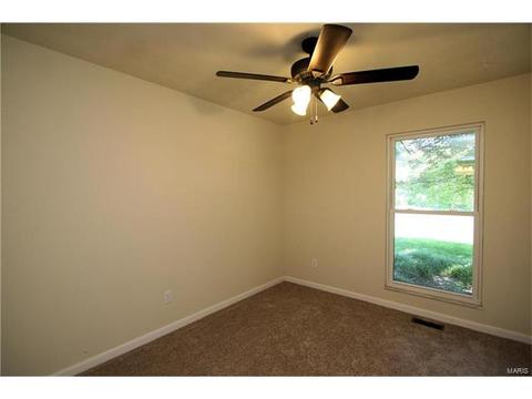 624 Old Ballwin Rd, Ballwin, MO 63021 photo 22