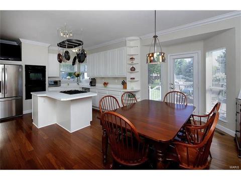 623 Thornridge Dr, O'fallon, MO 63368 photo 5