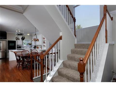 623 Thornridge Dr, O'fallon, MO 63368 photo 3