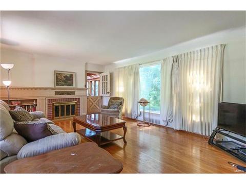 10241 Capitol Dr, Saint Louis, MO 63136 photo 8