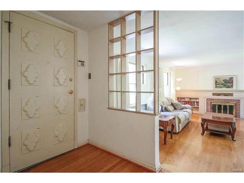 10241 Capitol Dr, Saint Louis, MO 63136 photo 7
