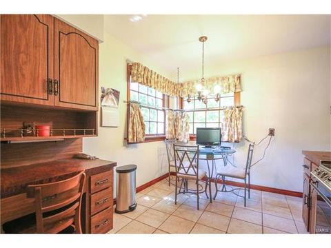 10241 Capitol Dr, Saint Louis, MO 63136 photo 14
