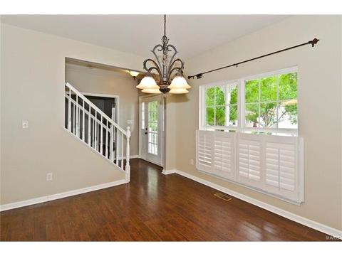 657 Covered Bridge Ln, O'fallon, MO 63368 photo 3