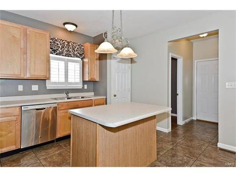 657 Covered Bridge Ln, O'fallon, MO 63368 photo 10