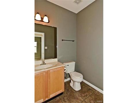 657 Covered Bridge Ln, O'fallon, MO 63368 photo 14