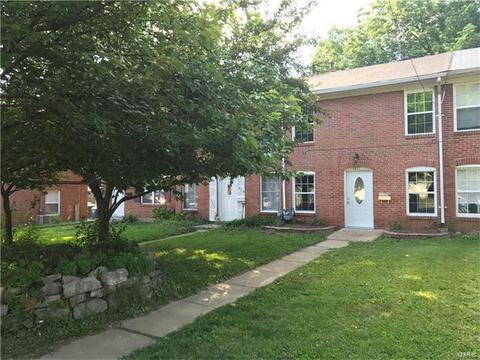 1017 Pine St, Saint Charles, MO 63301 photo 1