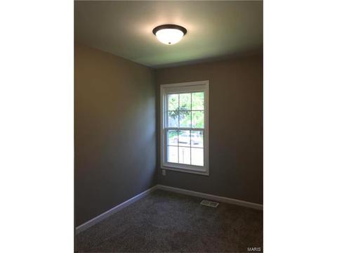 1017 Pine St, Saint Charles, MO 63301 photo 15
