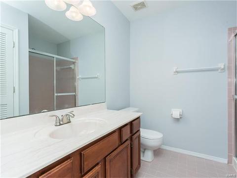 1524 Whispering Crk #D, Ballwin, MO 63021 photo 19