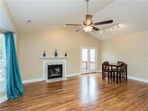 1524 Whispering Crk #D, Ballwin, MO 63021 photo 6