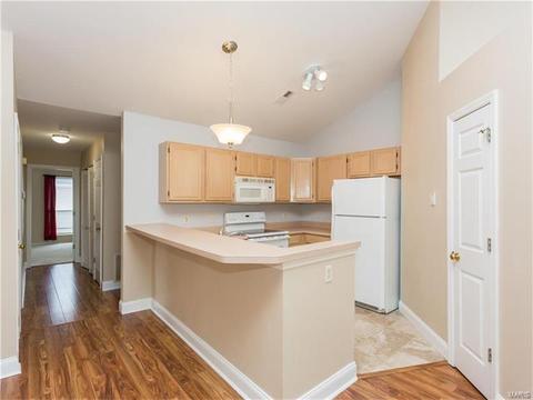 1524 Whispering Crk #D, Ballwin, MO 63021 photo 10