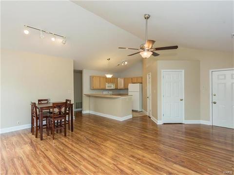 1524 Whispering Crk #D, Ballwin, MO 63021 photo 8