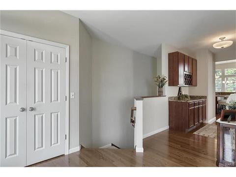 933 Summit Oaks, Eureka, MO 63025 photo 5