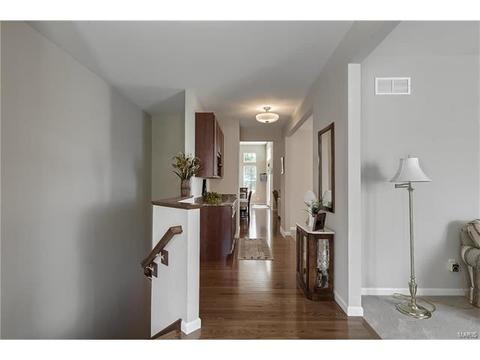 933 Summit Oaks, Eureka, MO 63025 photo 4