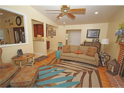 345 Greenbriar, Ballwin, MO 63011 photo 5
