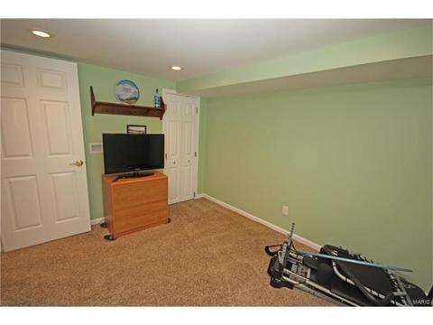 345 Greenbriar, Ballwin, MO 63011 photo 39