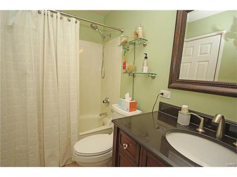345 Greenbriar, Ballwin, MO 63011 photo 31