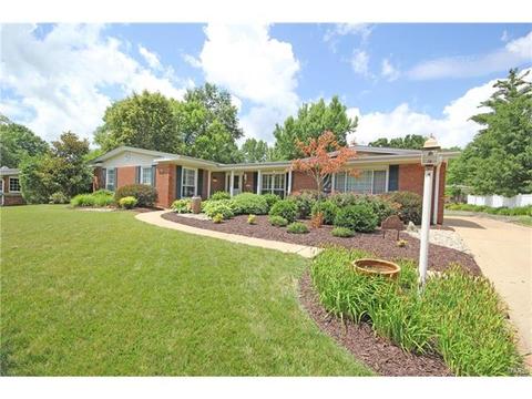 345 Greenbriar, Ballwin, MO 63011 photo 1
