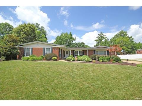345 Greenbriar, Ballwin, MO 63011 photo 2