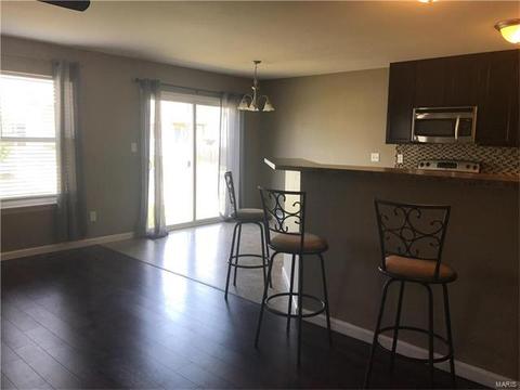 601 Spring Mnr, O'fallon, MO 63368 photo 4