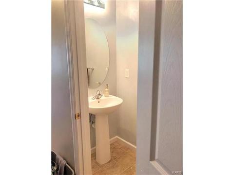 601 Spring Mnr, O'fallon, MO 63368 photo 2