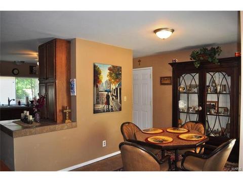 264 Aspen Village Dr, Ballwin, MO 63021 photo 6