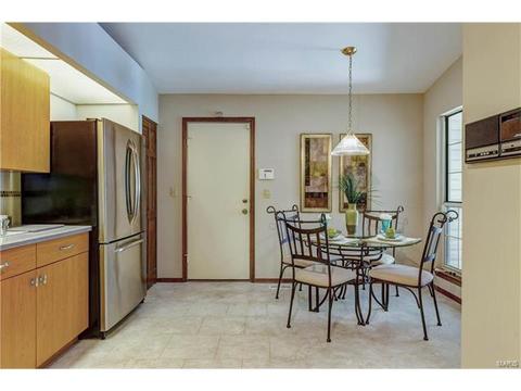 844 Woodside Trails Dr, Ballwin, MO 63021 photo 15