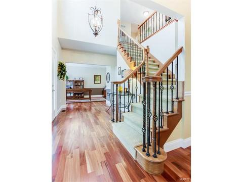 10 Timber Ridge Estates Ct, Ballwin, MO 63011 photo 4