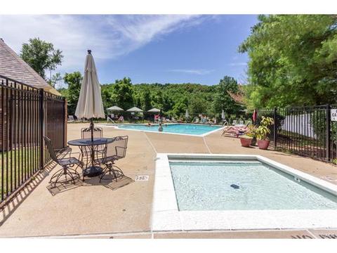 10 Timber Ridge Estates Ct, Ballwin, MO 63011 photo 35