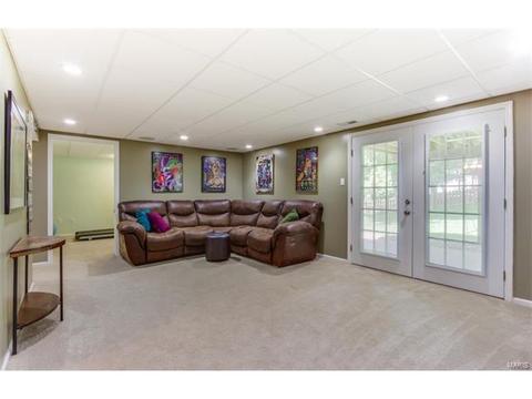 10 Timber Ridge Estates Ct, Ballwin, MO 63011 photo 21