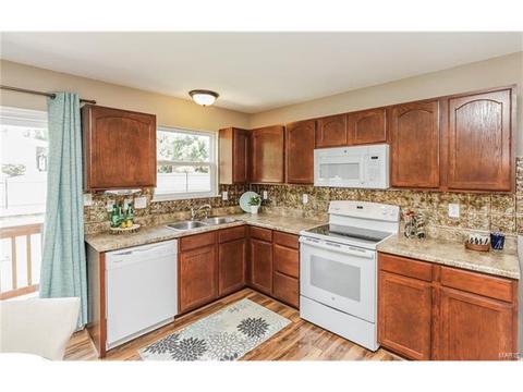 5503 Wavecrest Cir, Saint Charles, MO 63304 photo 8