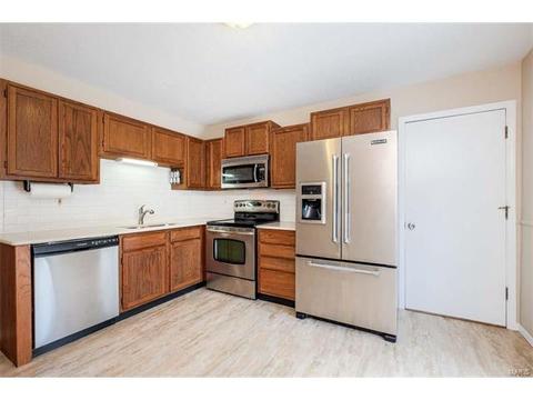 16 Saddleback Ct, O'fallon, MO 63368 photo 10