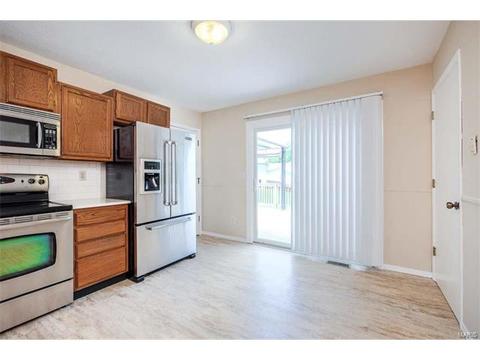 16 Saddleback Ct, O'fallon, MO 63368 photo 8