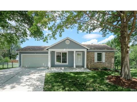 16 Saddleback Ct, O'fallon, MO 63368 photo 2